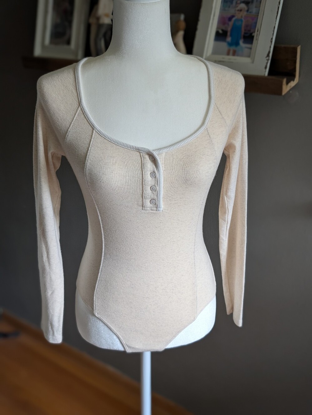 Aerie Oatmeal Cream Henley Button Front Long Sleeve Bodysuit Size XS